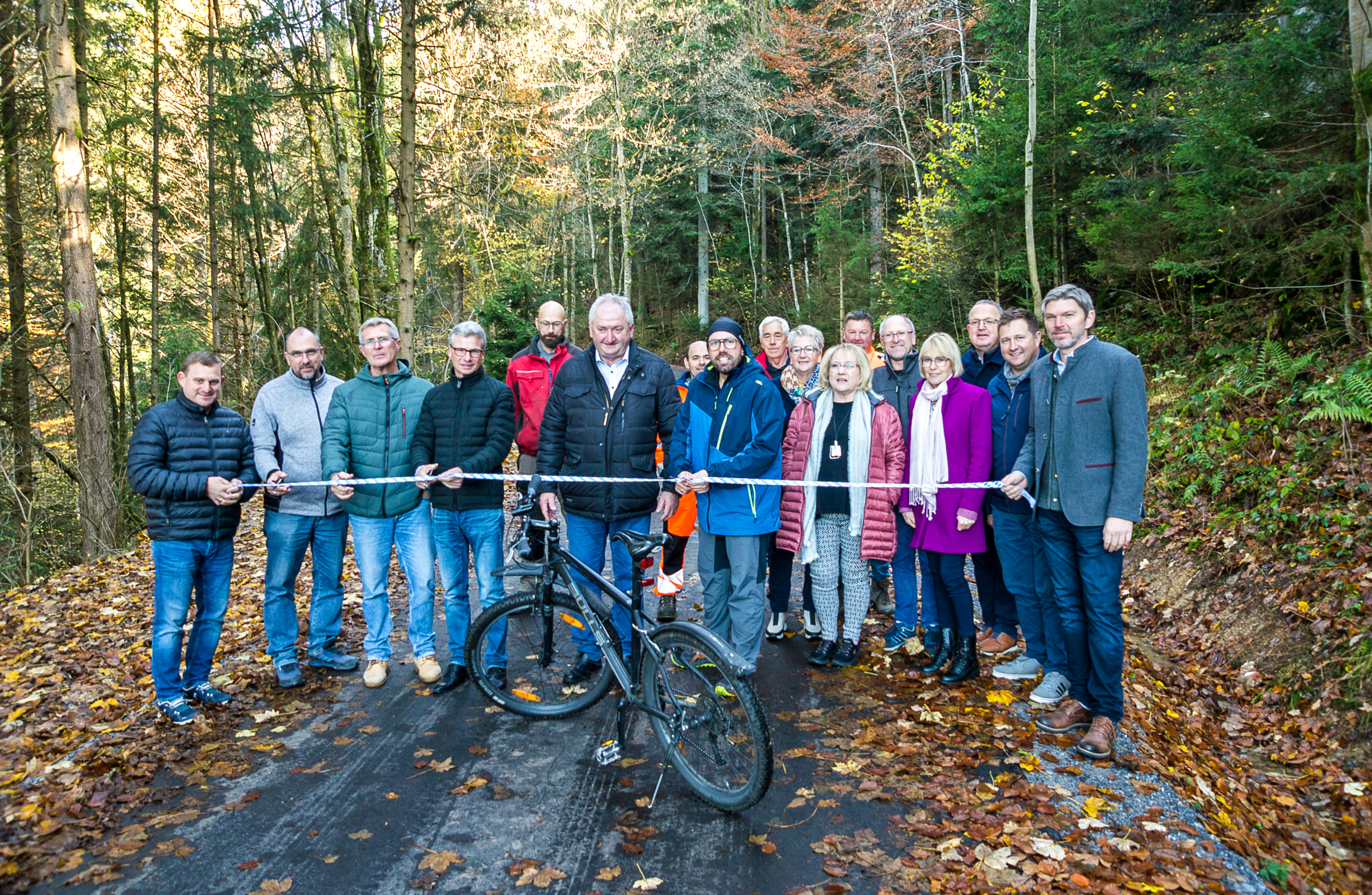 Einweihung Radweg Grafling.jpg